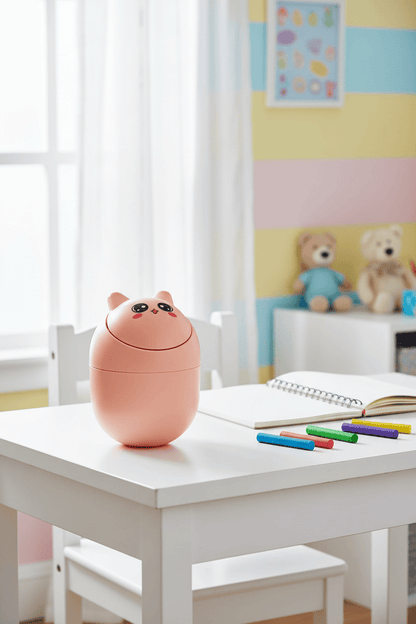 Poubelle Panda compacte pour bureau enfant