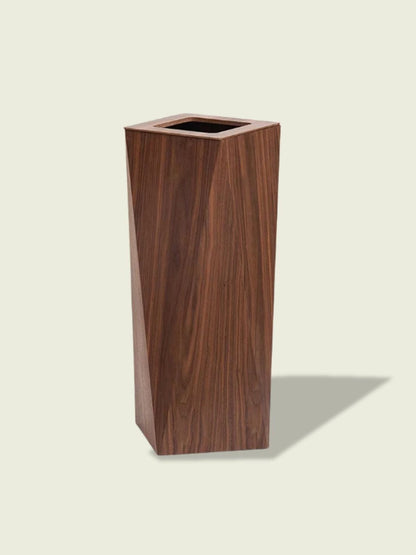 Poubelle de cuisine en bois