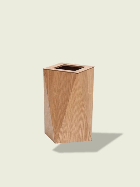 Poubelle de cuisine en bois