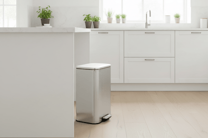 Poubelle SilverFlow en inox pour cuisine